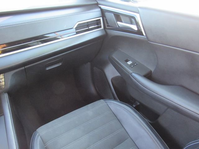 Used 2024 Mitsubishi Outlander SE image 18