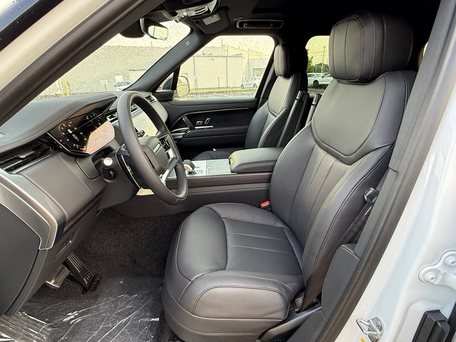 New 2026 Land Rover Range Rover SE AWD/4WD image 14