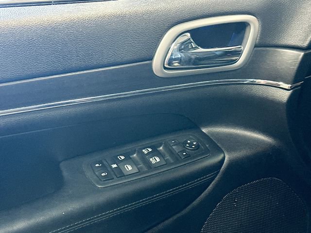 Used 2018 Jeep Grand Cherokee Limited w/ Luxury Group II image 19