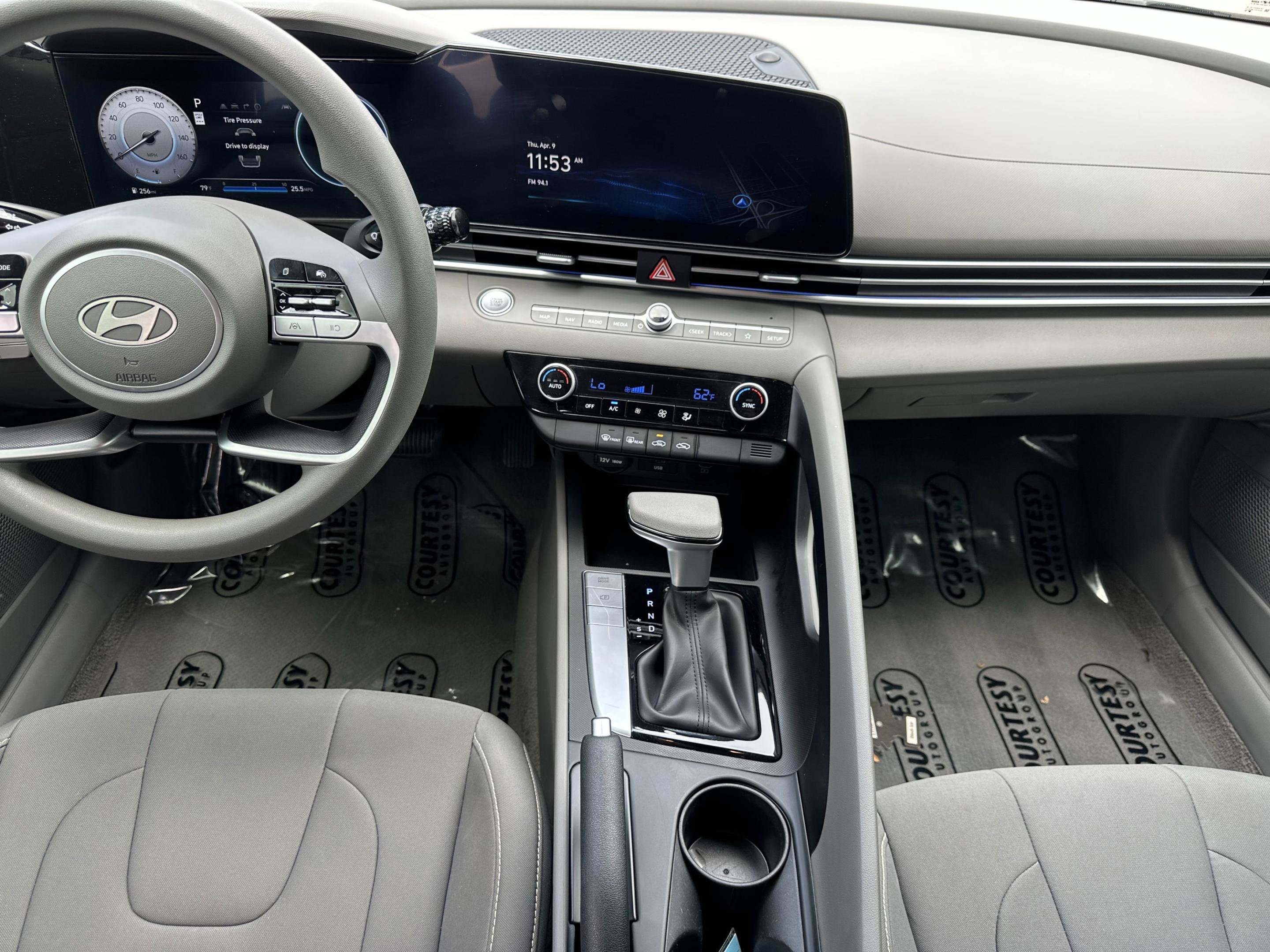 Certified 2024 Hyundai Elantra SEL image 12