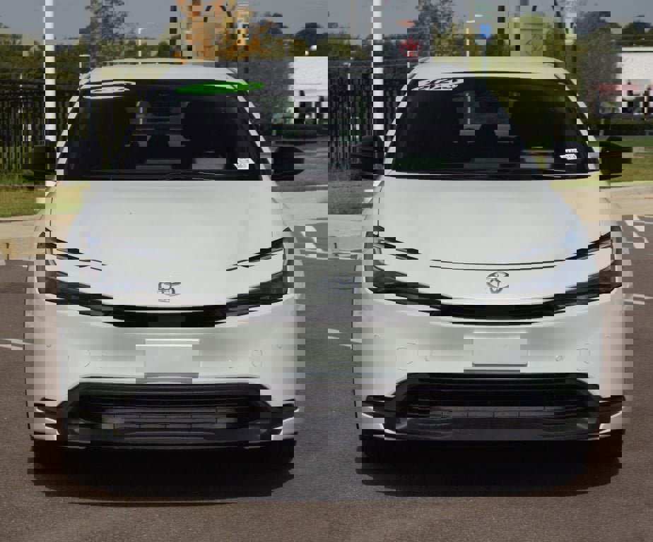 Used 2023 Toyota Prius LE image 22