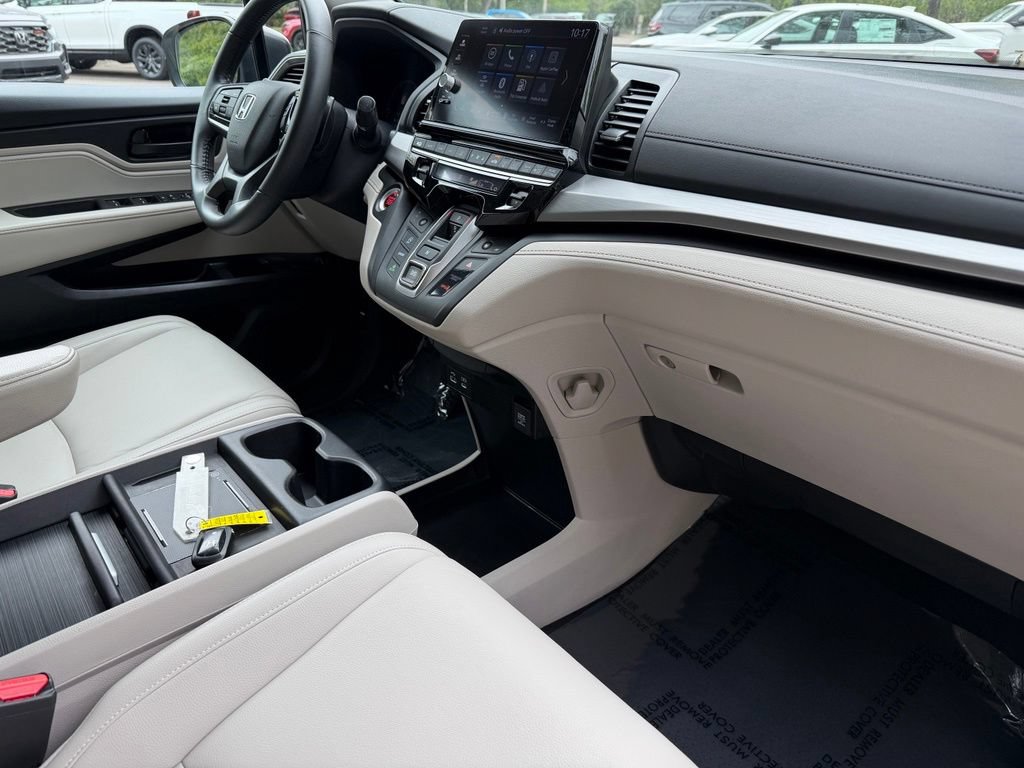 Used 2025 Honda Odyssey EX-L image 11