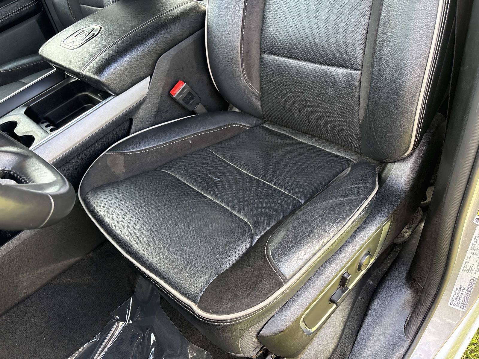 Certified 2024 RAM 1500 Laramie RWD image 20