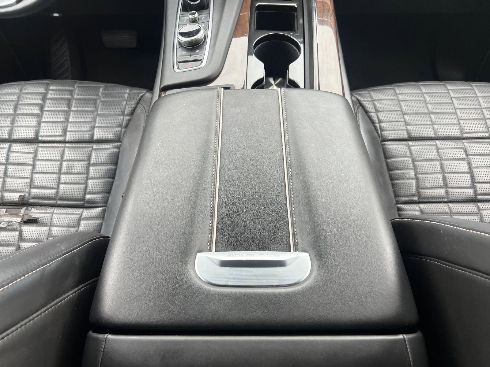 Used 2021 Cadillac Escalade Sport Platinum RWD image 24