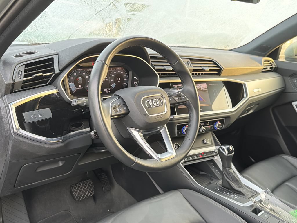 Used 2024 Audi Q3 2.0T Premium AWD/4WD image 10