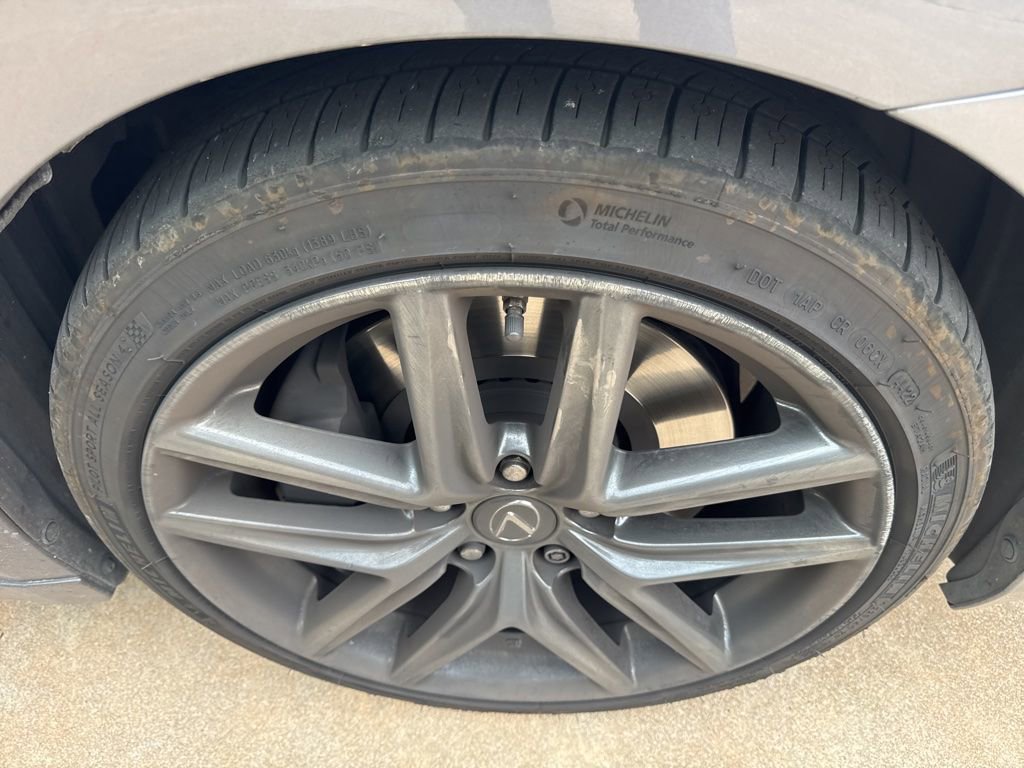 Used 2018 Lexus IS 300 F Sport w/ F Sport Package RWD image 33
