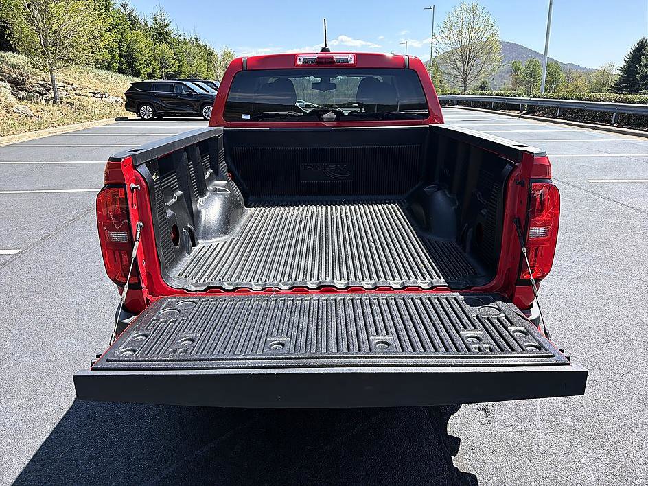 Used 2018 Chevrolet Colorado LT AWD/4WD image 21