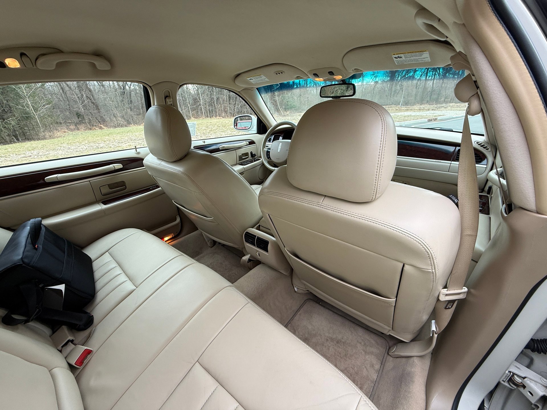 Used 2006 Lincoln Town Car Signature image 28