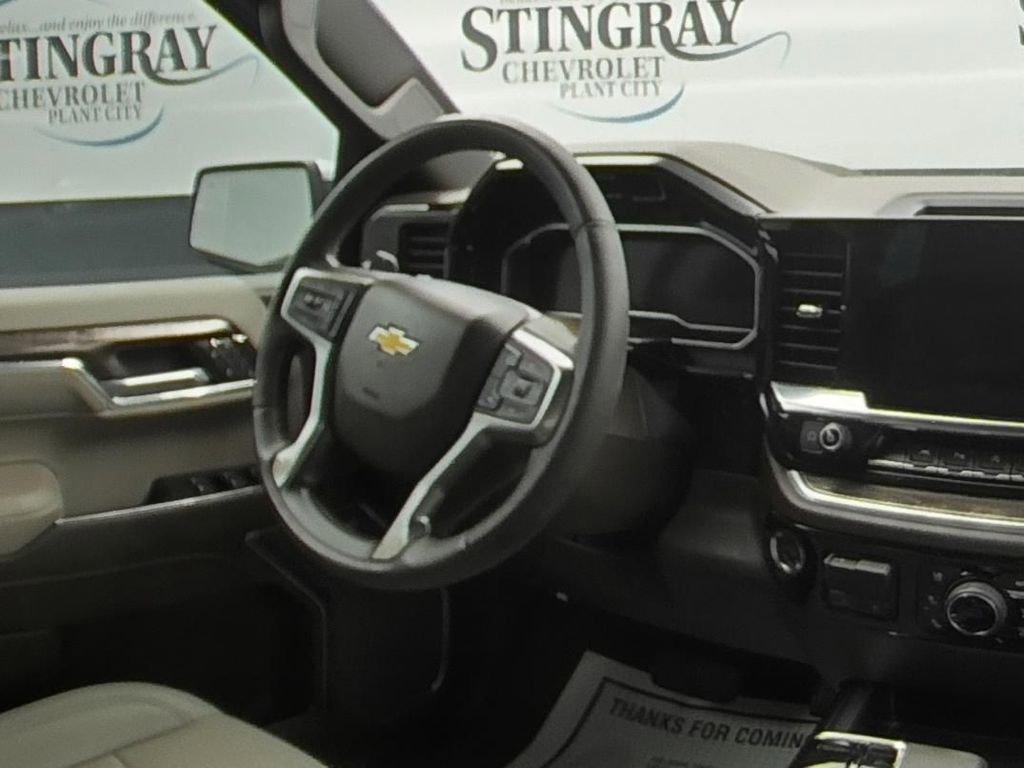 Used 2023 Chevrolet Silverado 1500 LTZ w/ LTZ Convenience Package II RWD image 16