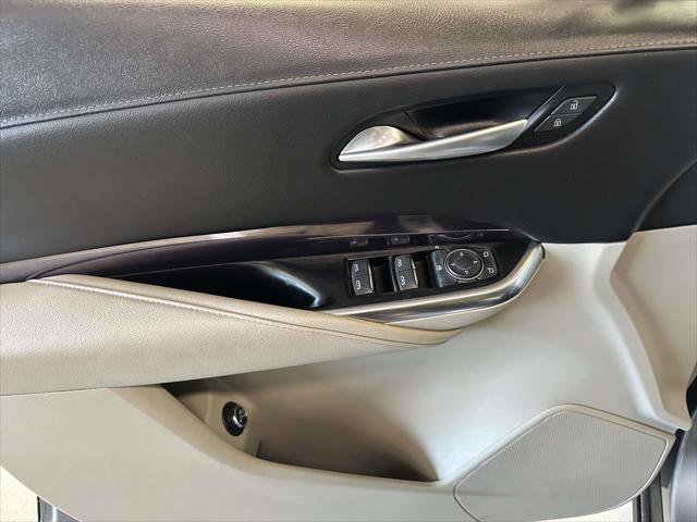 Used 2023 Cadillac XT4 Luxury w/ Cold Weather Package image 19