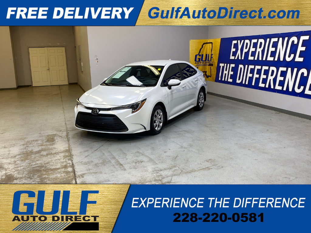 Used 2026 Toyota Corolla LE FWD image 4