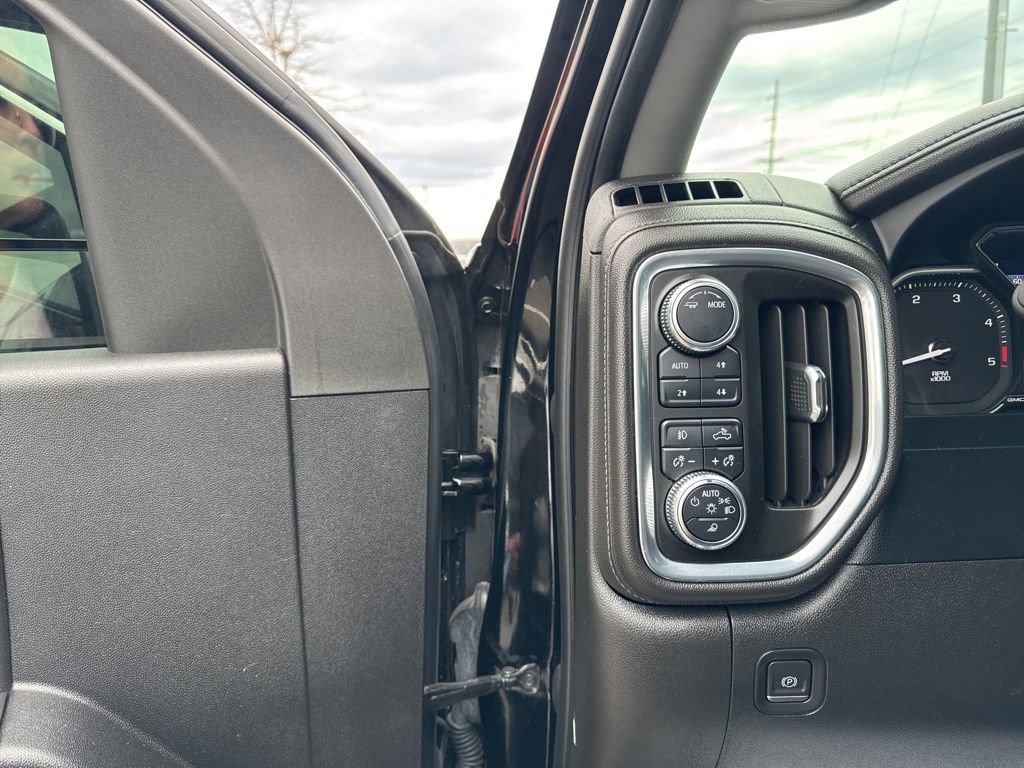 Used 2022 GMC Sierra 2500 Denali image 12