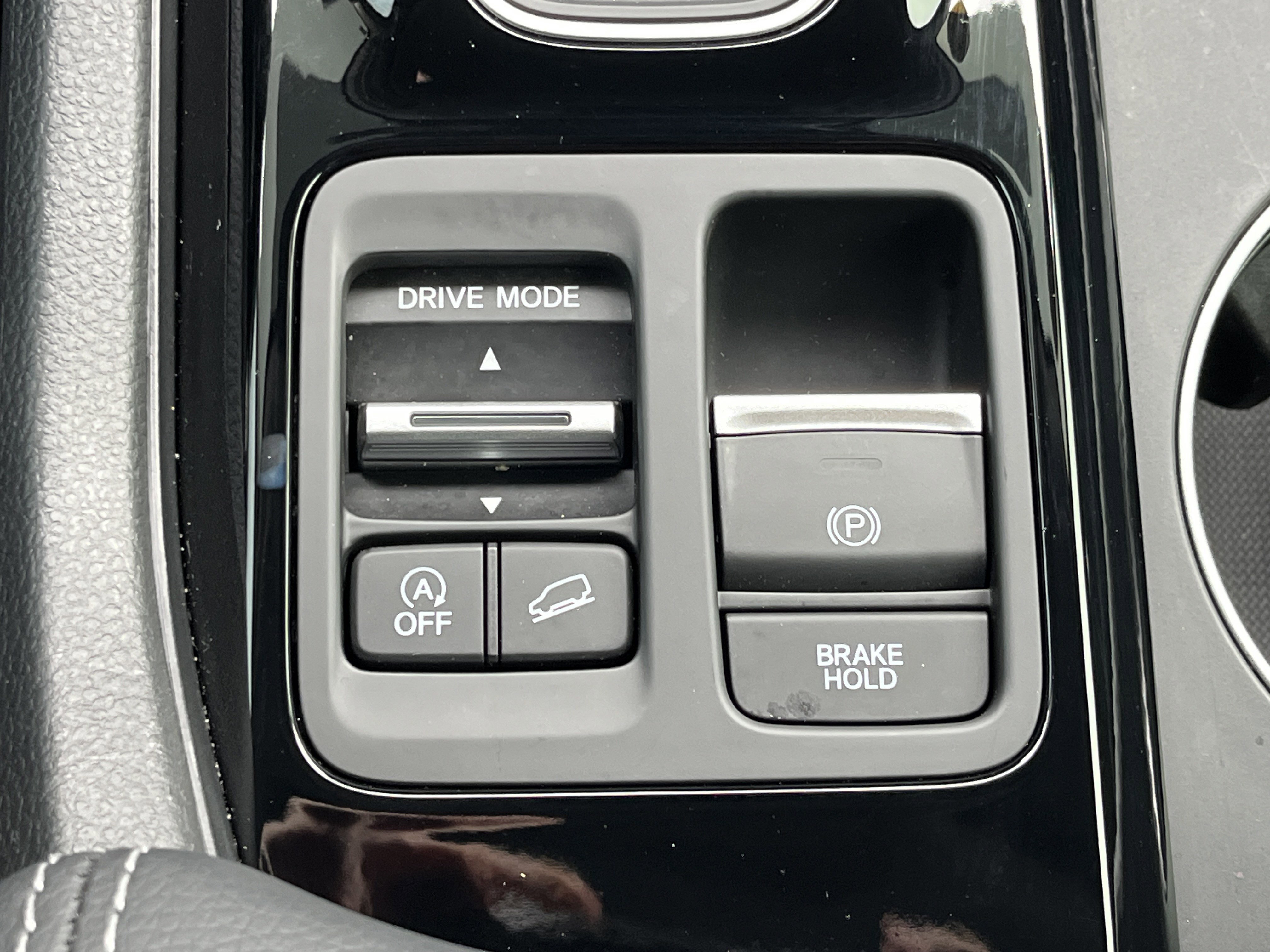 Certified 2025 Honda Pilot EX-L image 9