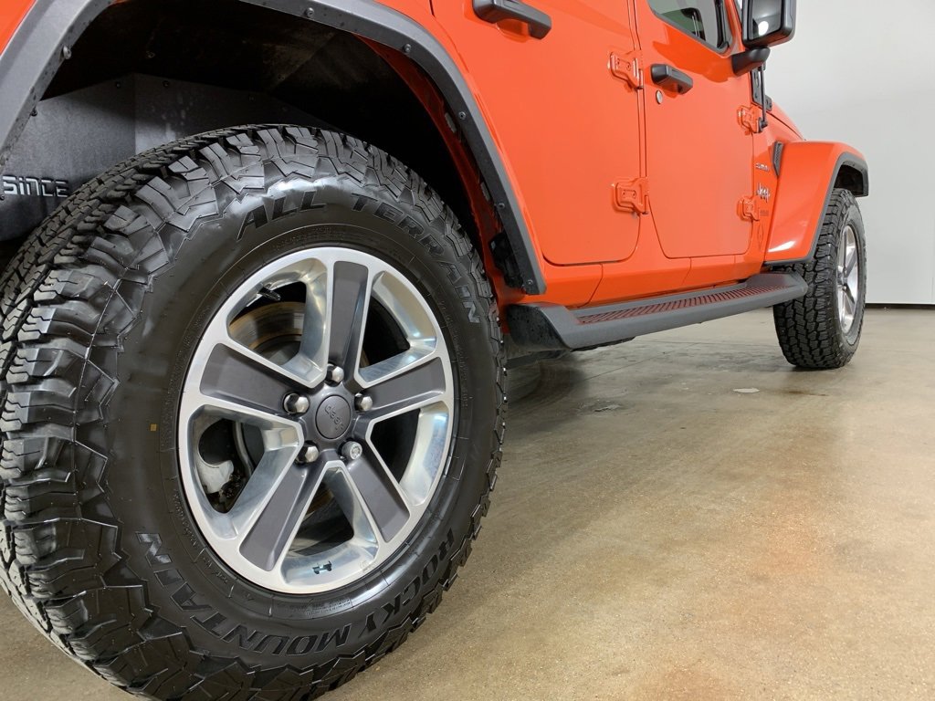 Used 2018 Jeep Wrangler Unlimited Sahara image 9