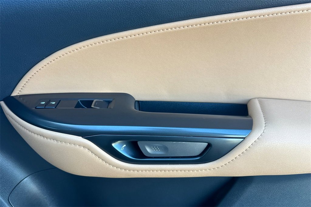 Used 2025 Lexus NX 250 FWD w/ Premium Package image 20