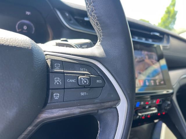 Used 2022 Jeep Grand Cherokee L Limited w/ Luxury Tech Group II AWD/4WD image 17