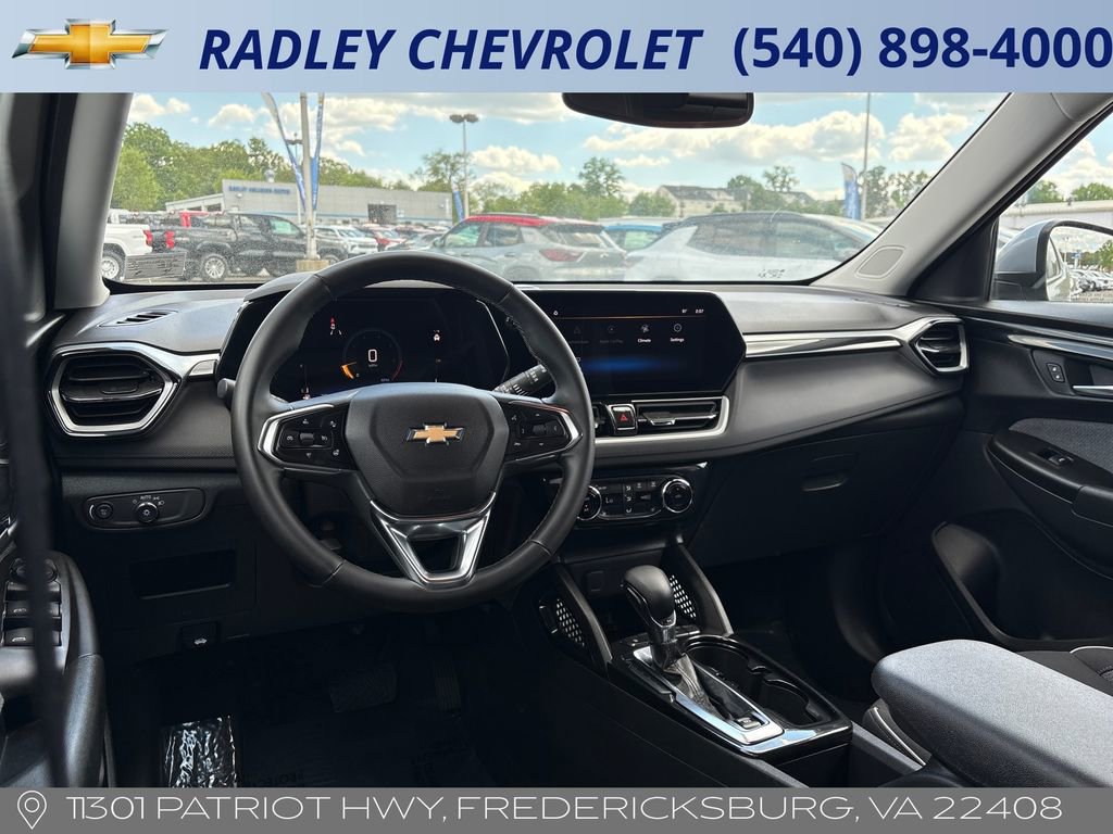 Certified 2024 Chevrolet TrailBlazer LT w/ Convenience Package FWD image 24