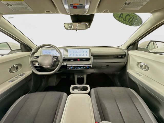 Used 2024 Hyundai Ioniq 5 SE AWD/4WD image 3