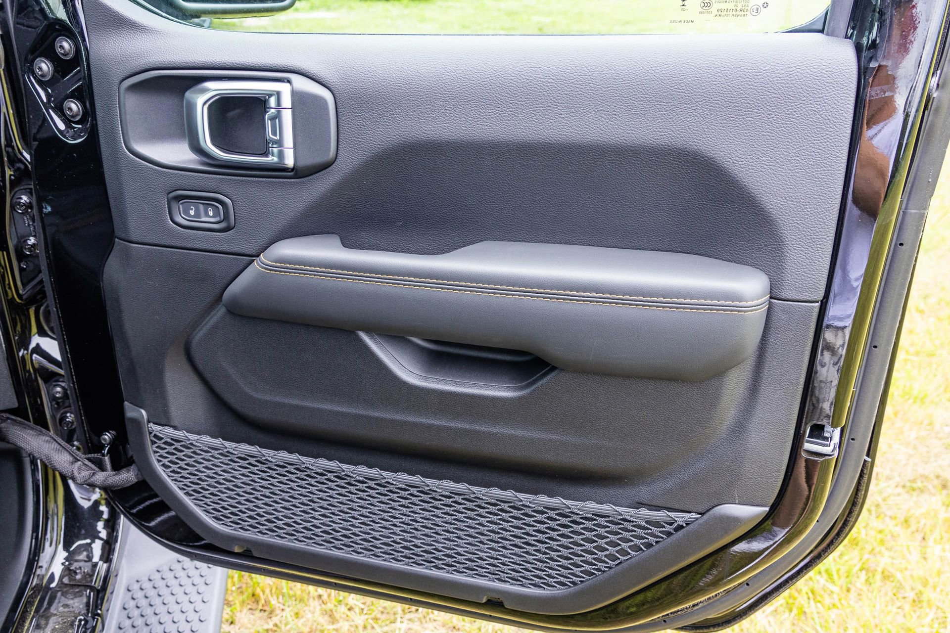 New 2025 Jeep Wrangler Sahara image 37