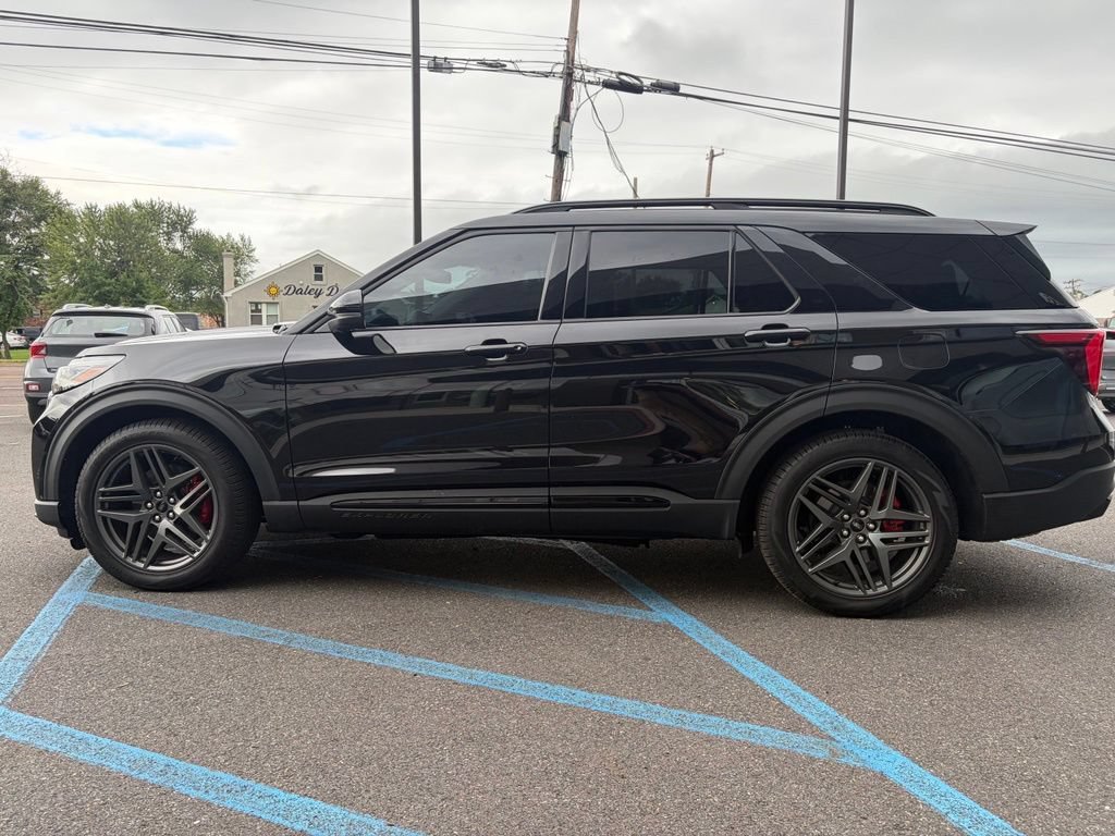 Used 2026 Ford Explorer ST w/ Sun And Sound Package AWD/4WD image 9