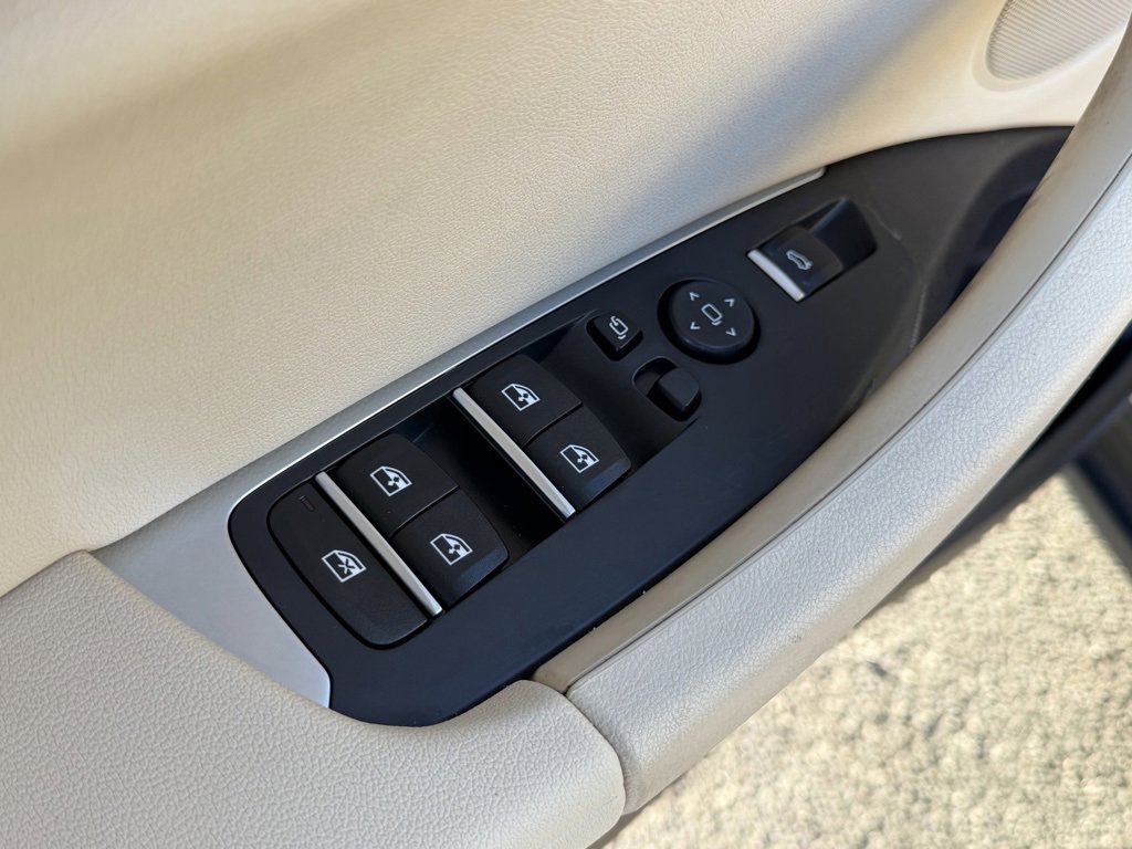 Used 2019 BMW X3 sDrive30i w/ Driving Assistance Package image 18