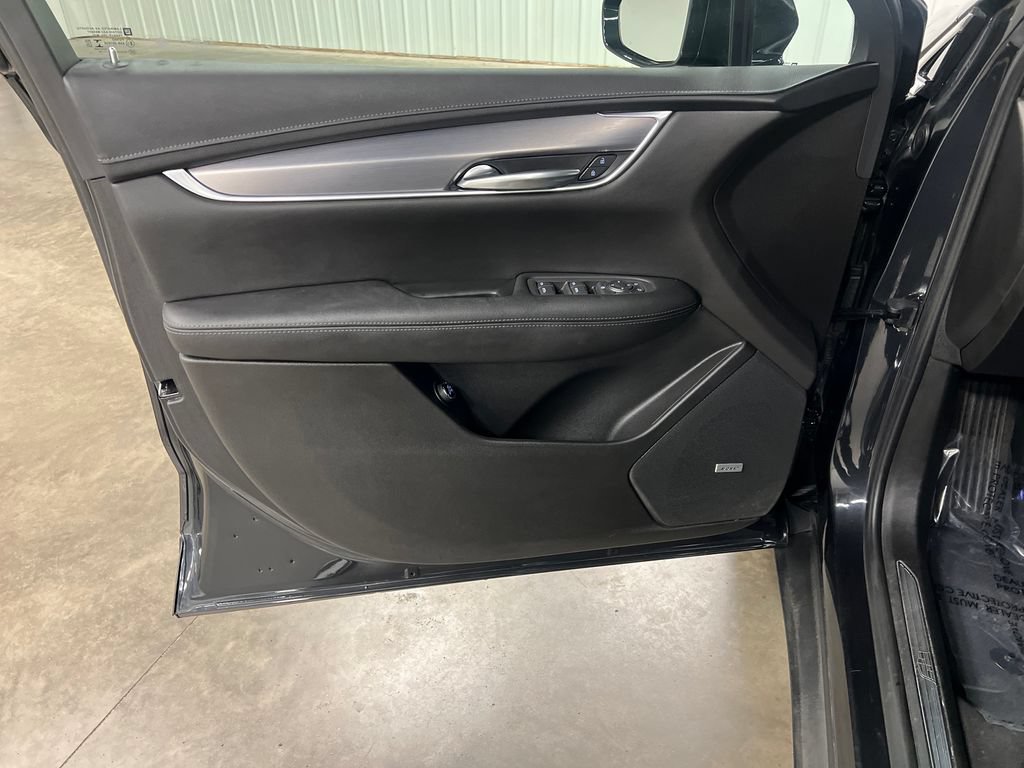 Certified 2020 Cadillac XT5 Luxury AWD/4WD image 14