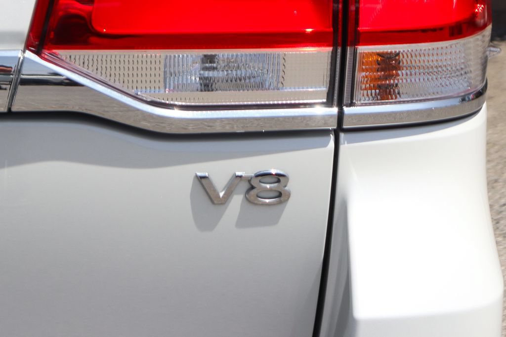 Used 2018 Toyota Land Cruiser AWD/4WD image 51