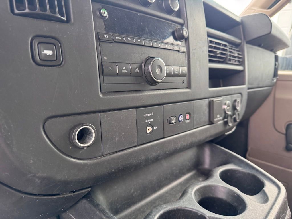 Used 2016 Chevrolet Express 3500 image 11