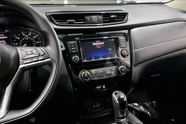 Used 2019 Nissan Rogue S FWD image 11