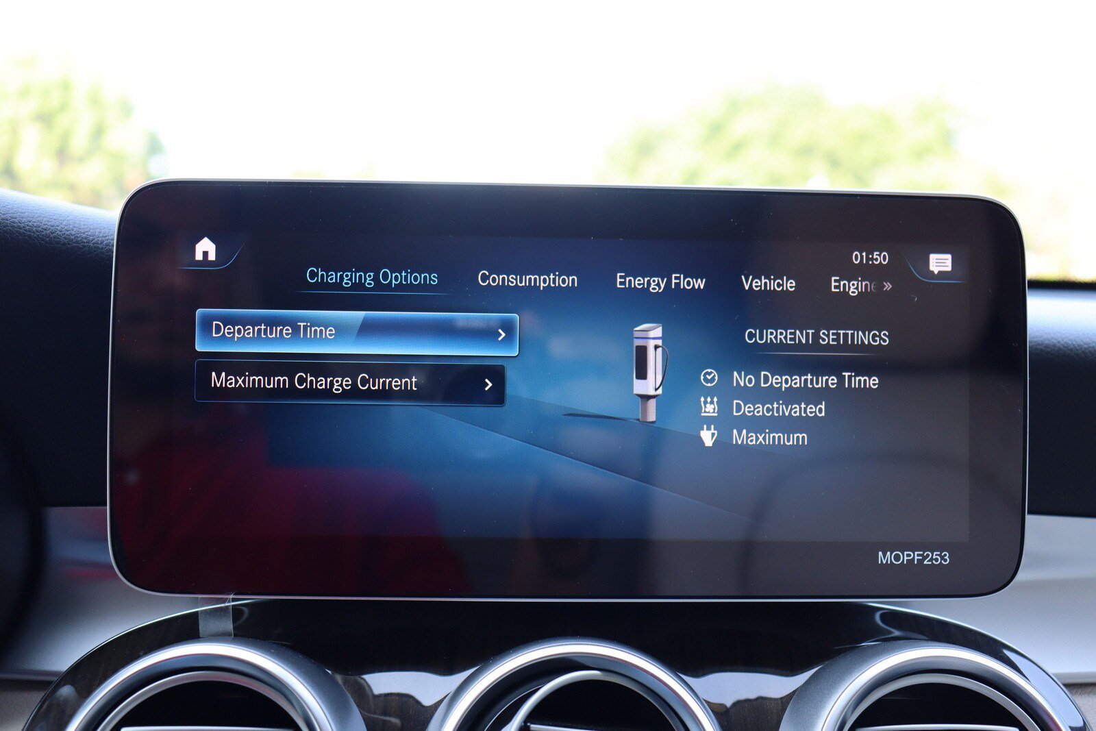 Used 2020 Mercedes-Benz GLC 350e 4MATIC w/ Premium Package image 35