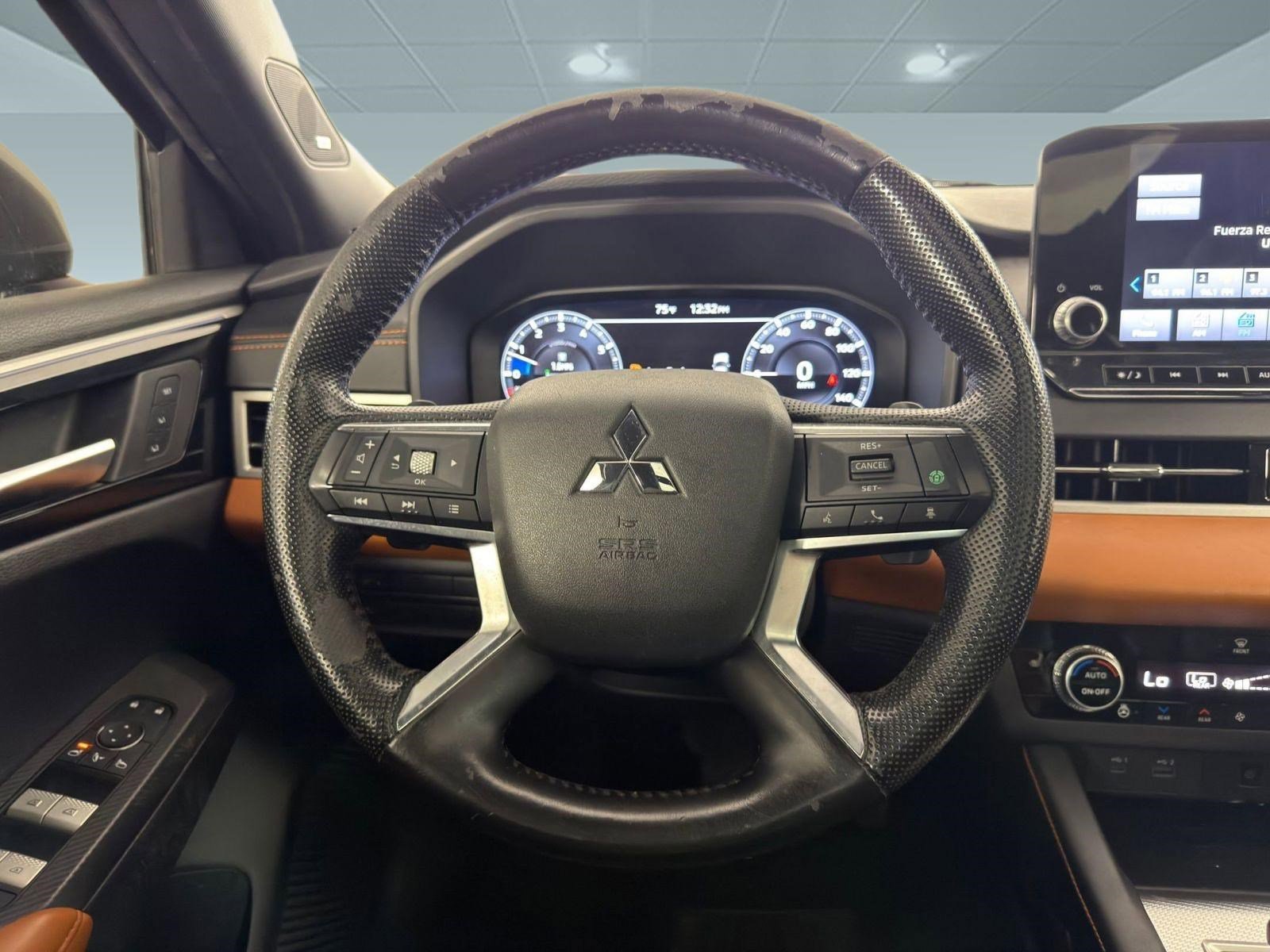 Used 2022 Mitsubishi Outlander SEL image 16