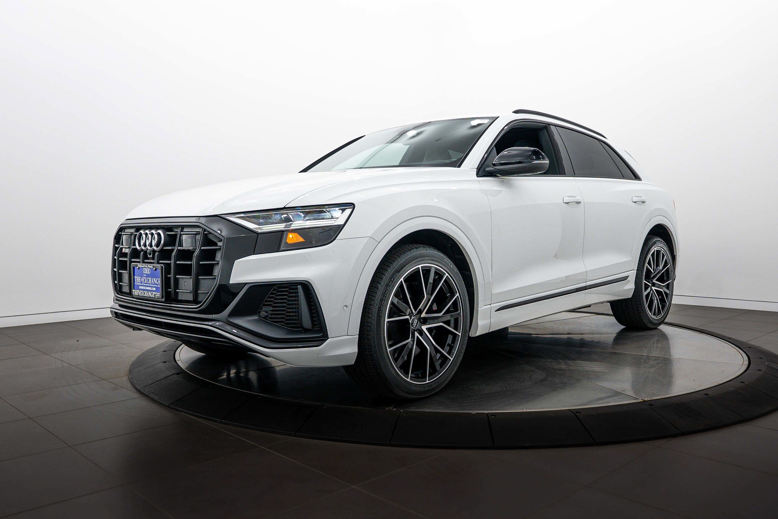 Used 2020 Audi SQ8 Premium Plus w/ Driver Assistance Package AWD/4WD image 7