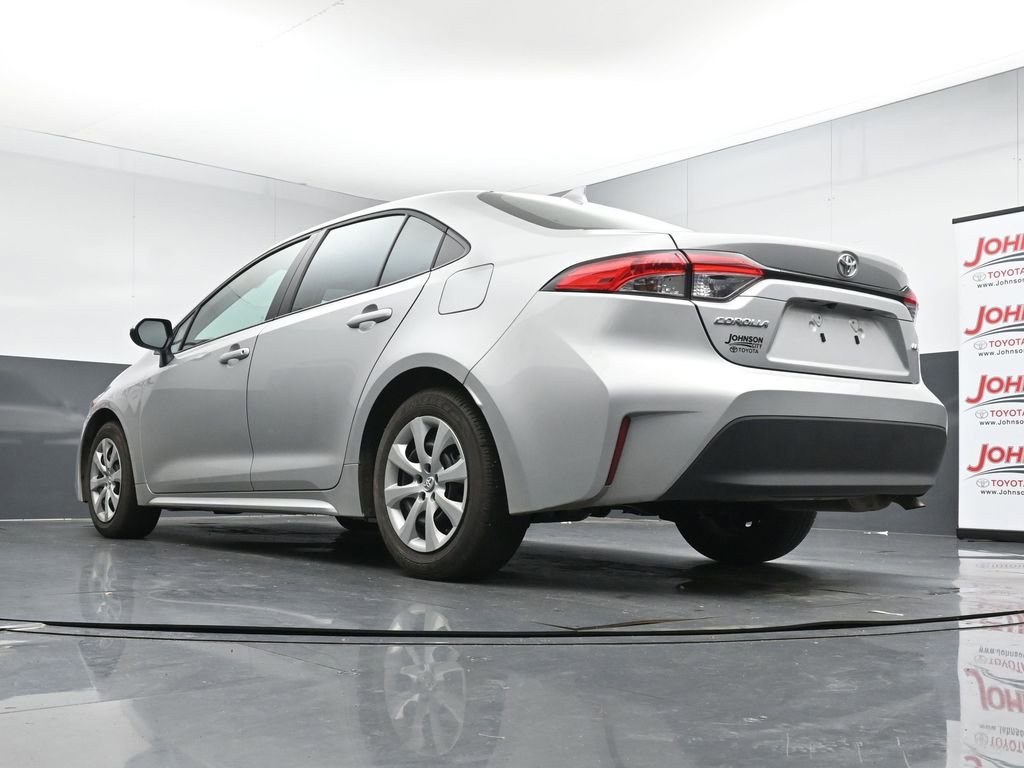 Used 2024 Toyota Corolla LE image 21