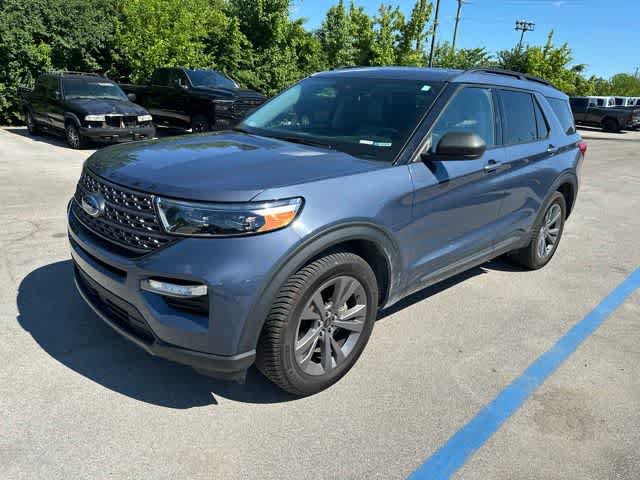 Used 2021 Ford Explorer XLT w/ Equipment Group 202A AWD/4WD image 13