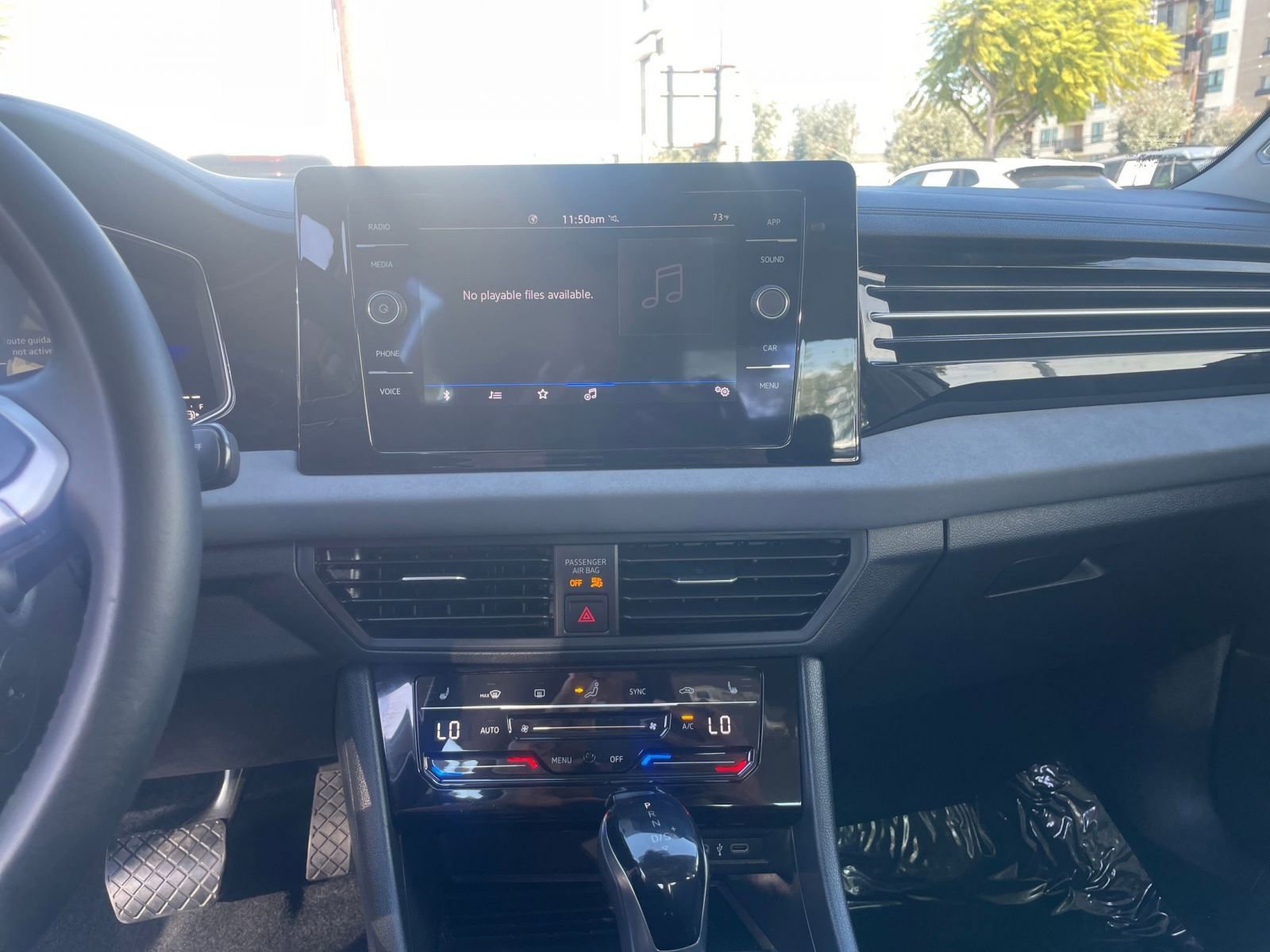 Used 2025 Volkswagen Jetta SE FWD image 17