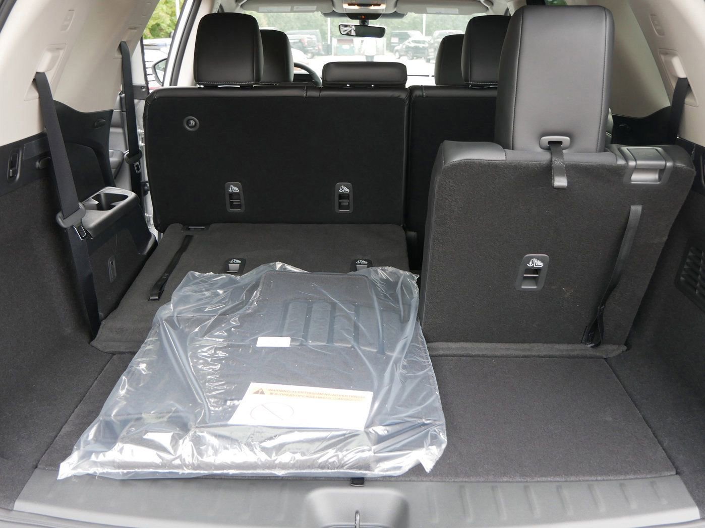 New 2025 Nissan Pathfinder SL image 8