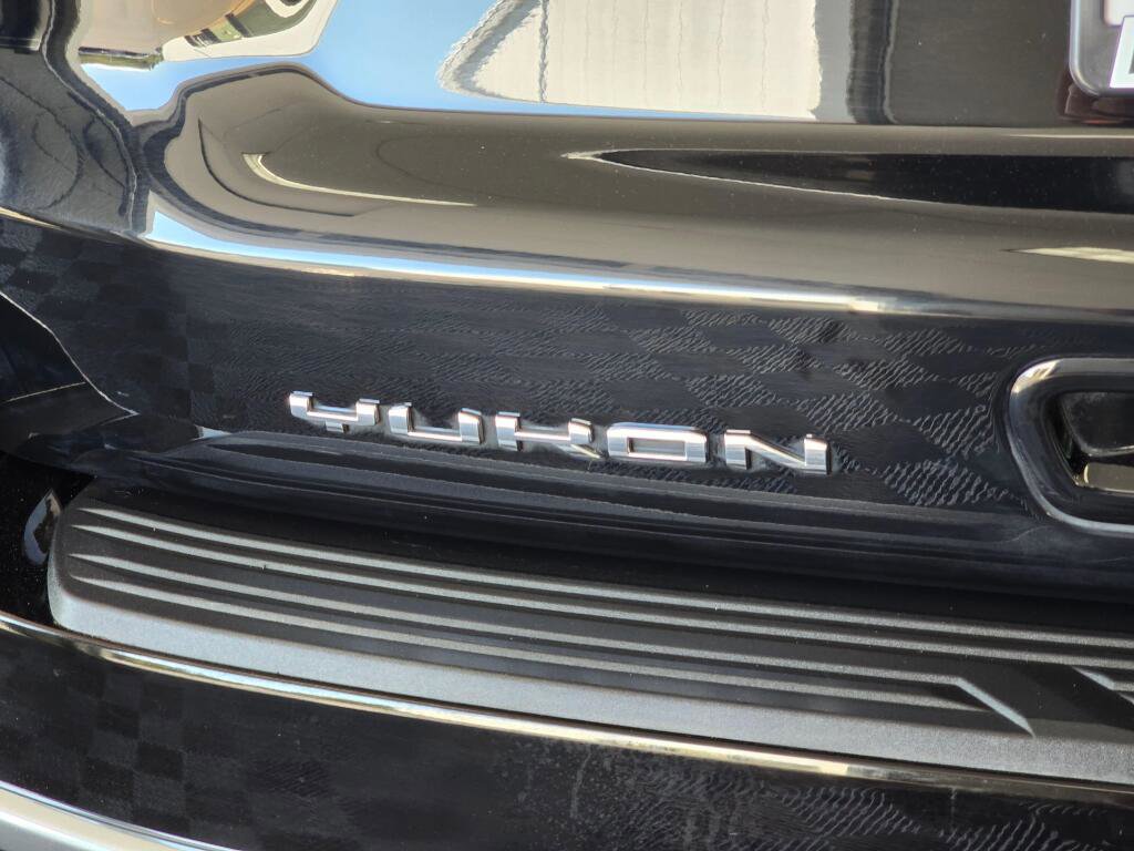 Used 2022 GMC Yukon Denali AWD/4WD image 13