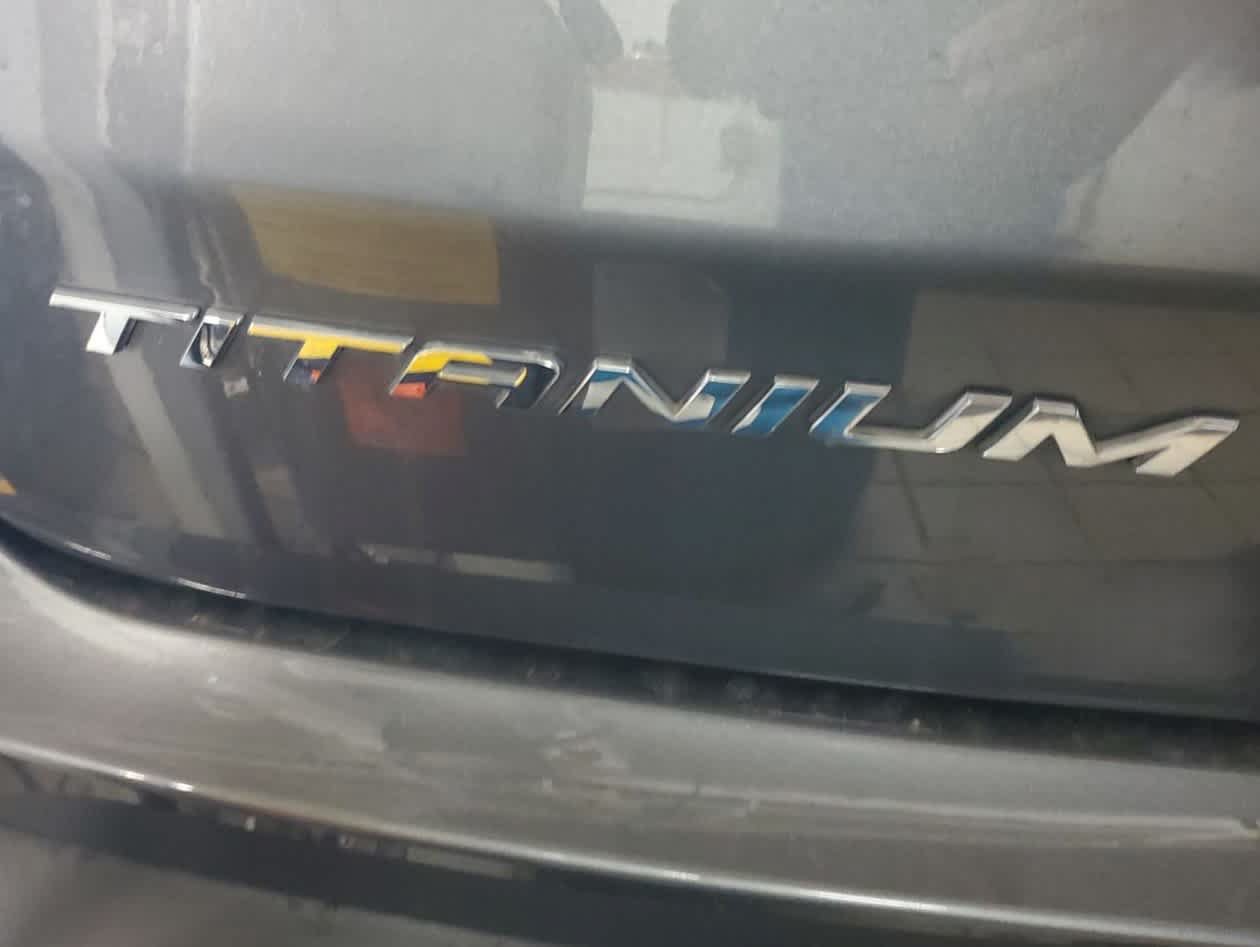 Used 2022 Ford Edge Titanium AWD/4WD image 8