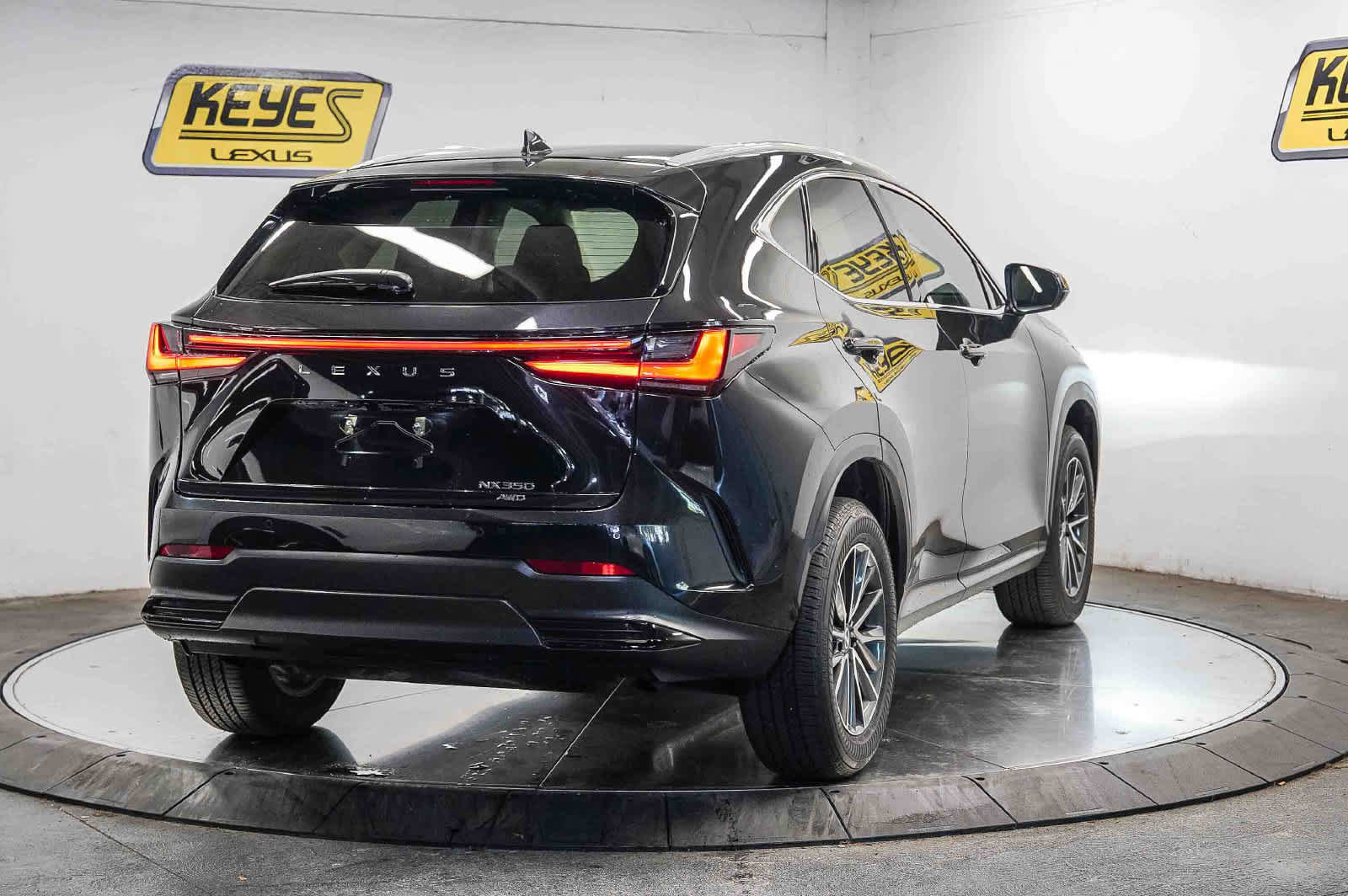 Used 2026 Lexus NX 350 AWD w/ Accessory Package (Z1) image 3