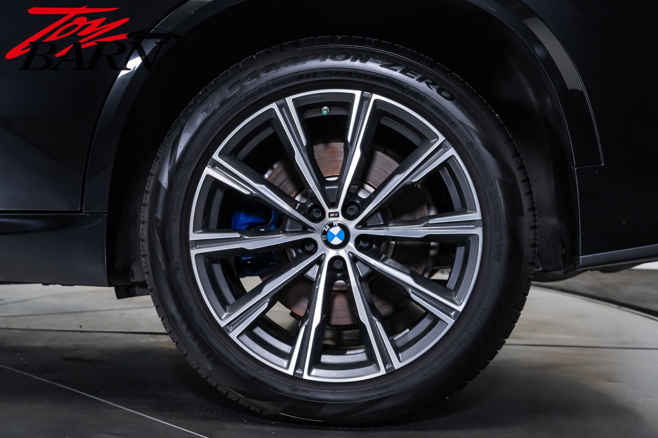 Used 2024 BMW X5 M60i w/ Climate Comfort Package AWD/4WD image 18