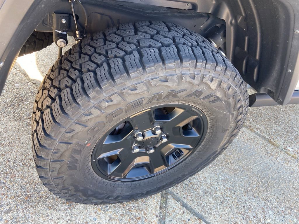 Used 2023 Jeep Gladiator Mojave w/ Dual Top Group AWD/4WD image 33