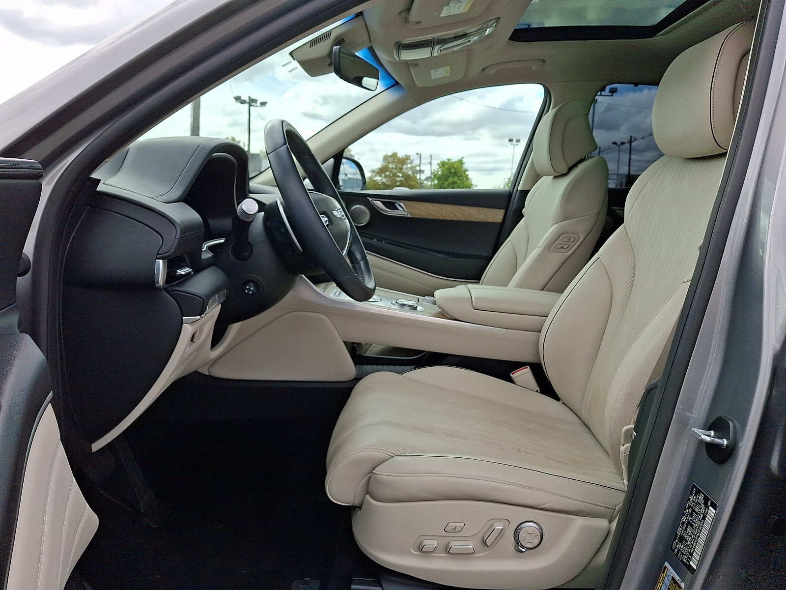 Used 2022 Genesis GV80 2.5T w/ Prestige Package 04 AWD/4WD image 14