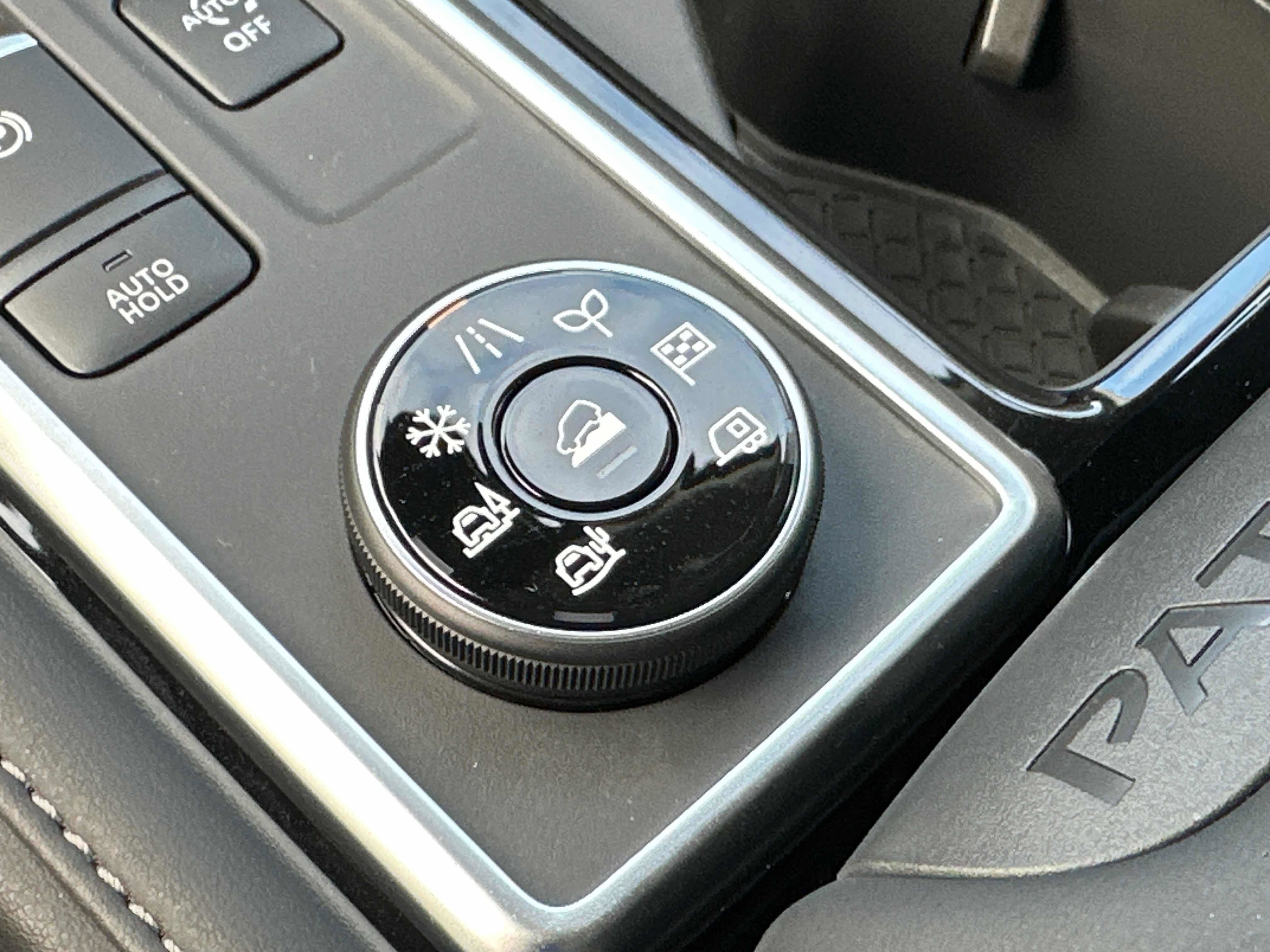 New 2026 Nissan Pathfinder SV AWD/4WD image 38