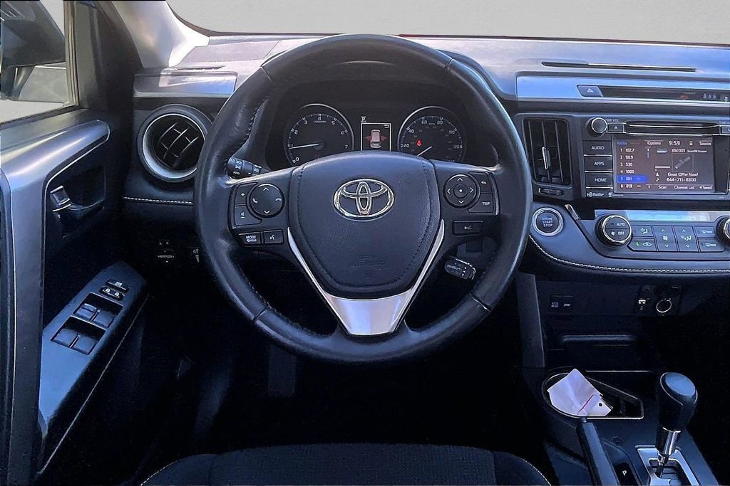 Certified 2018 Toyota RAV4 XLE FWD image 9