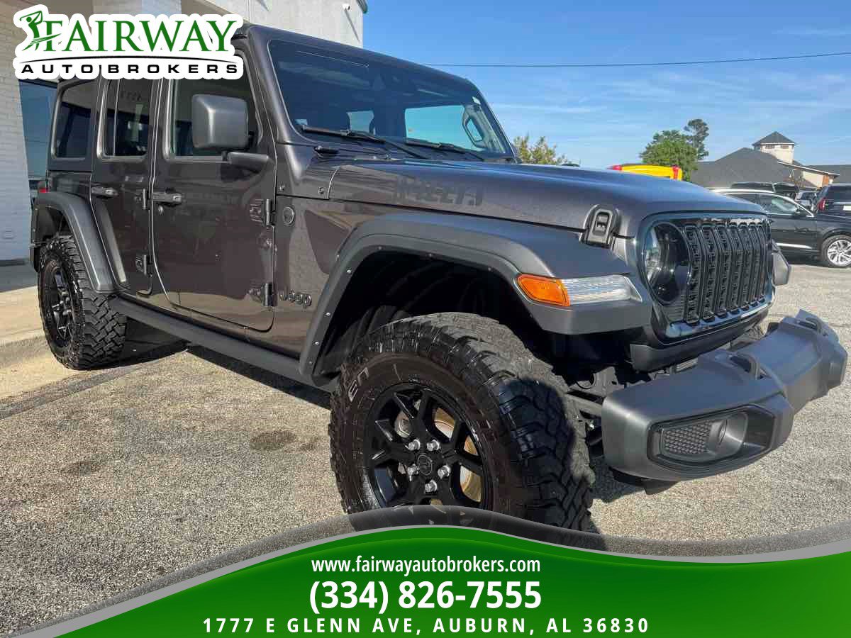 Used 2025 Jeep Wrangler Willys AWD/4WD image 4