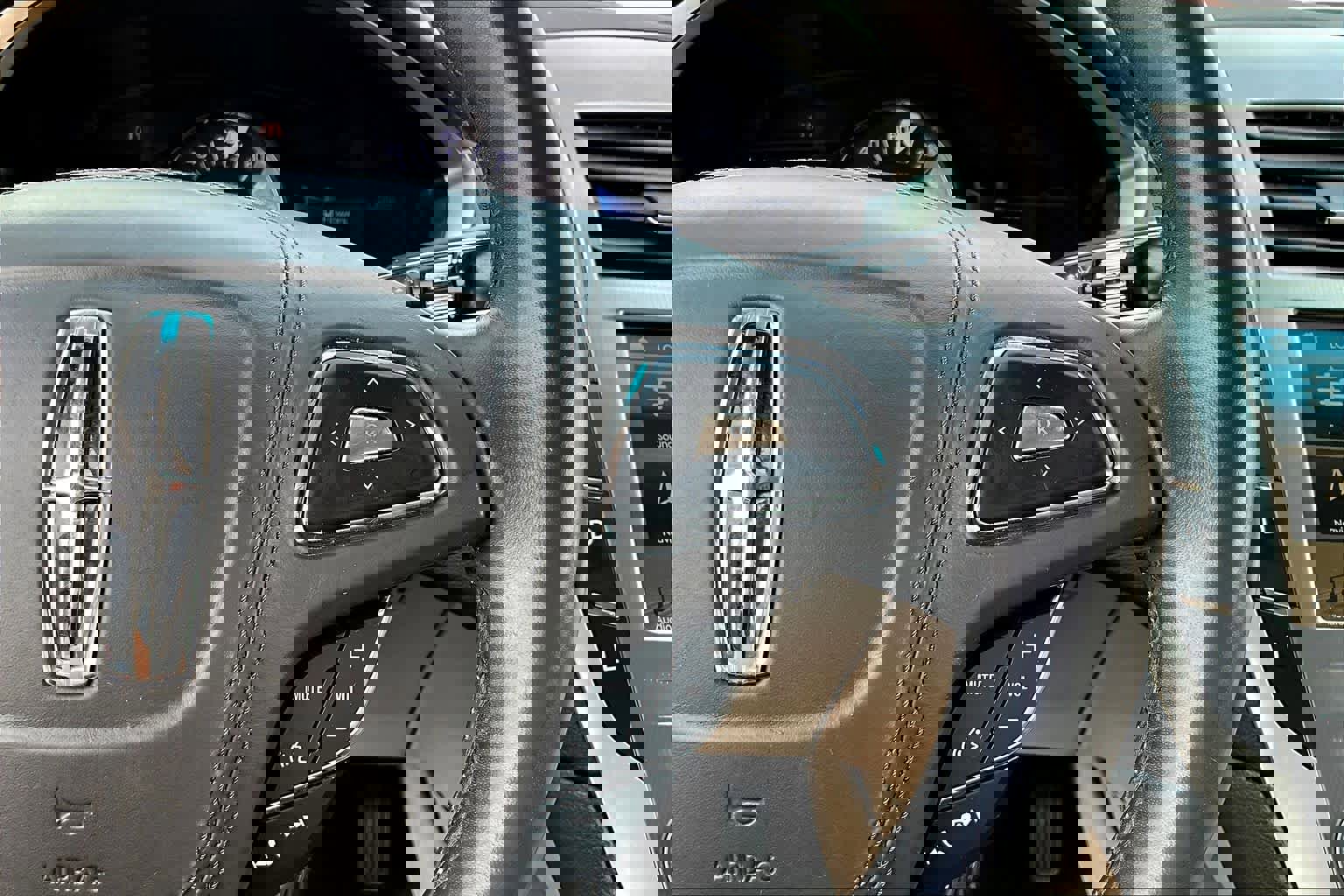 Used 2017 Lincoln MKZ Select w/ Select Plus Package FWD image 25