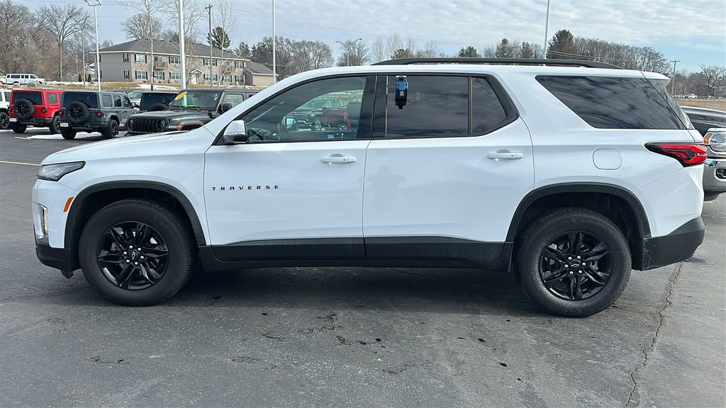 Certified 2023 Chevrolet Traverse LT w/ Midnight/Sport Edition image 4