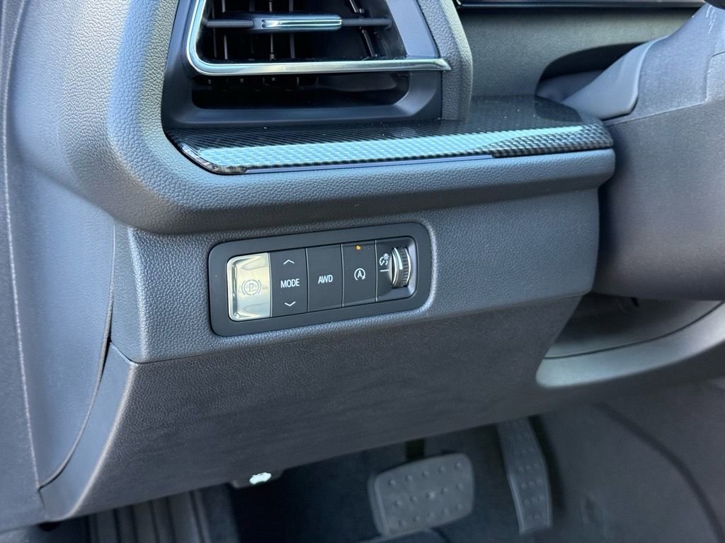 New 2026 Chevrolet Traverse High Country image 12