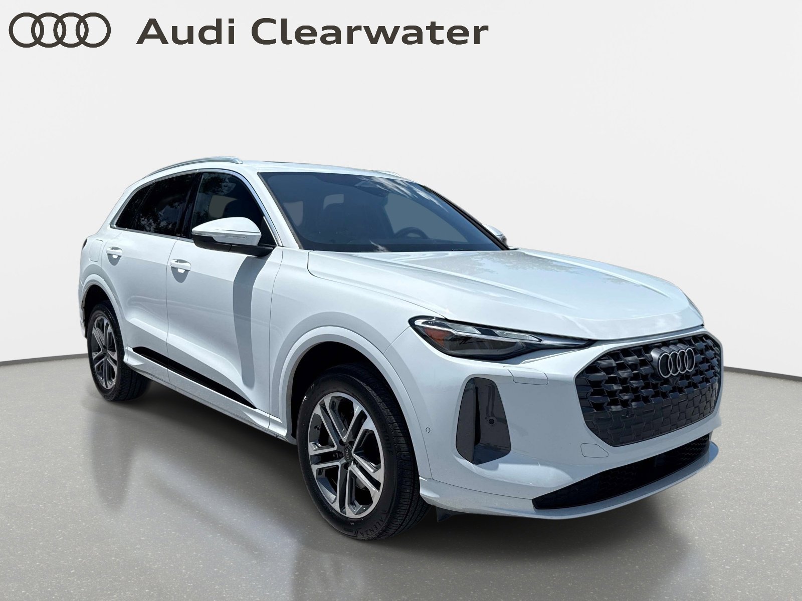 Used 2025 Audi Q5 Premium w/ Convenience Package AWD/4WD image 6