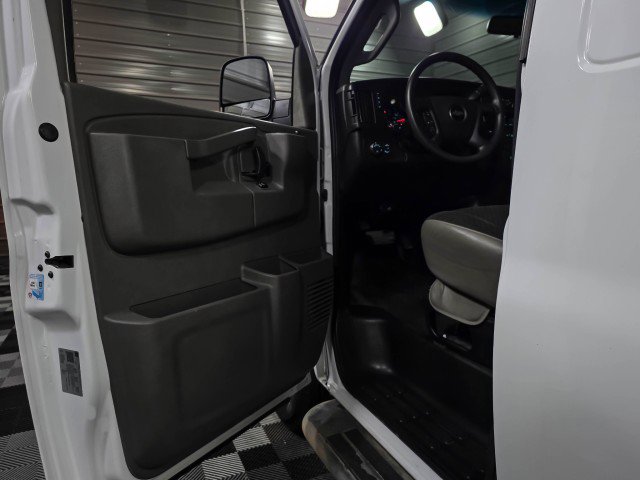 Used 2021 Chevrolet Express 2500 w/ Driver Convenience Package image 28